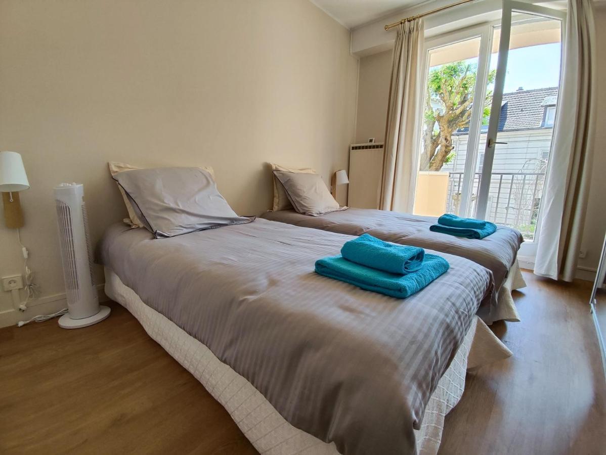 Tres Belle Appartement Lumineuse Spacieux ช็องตียี ภายนอก รูปภาพ