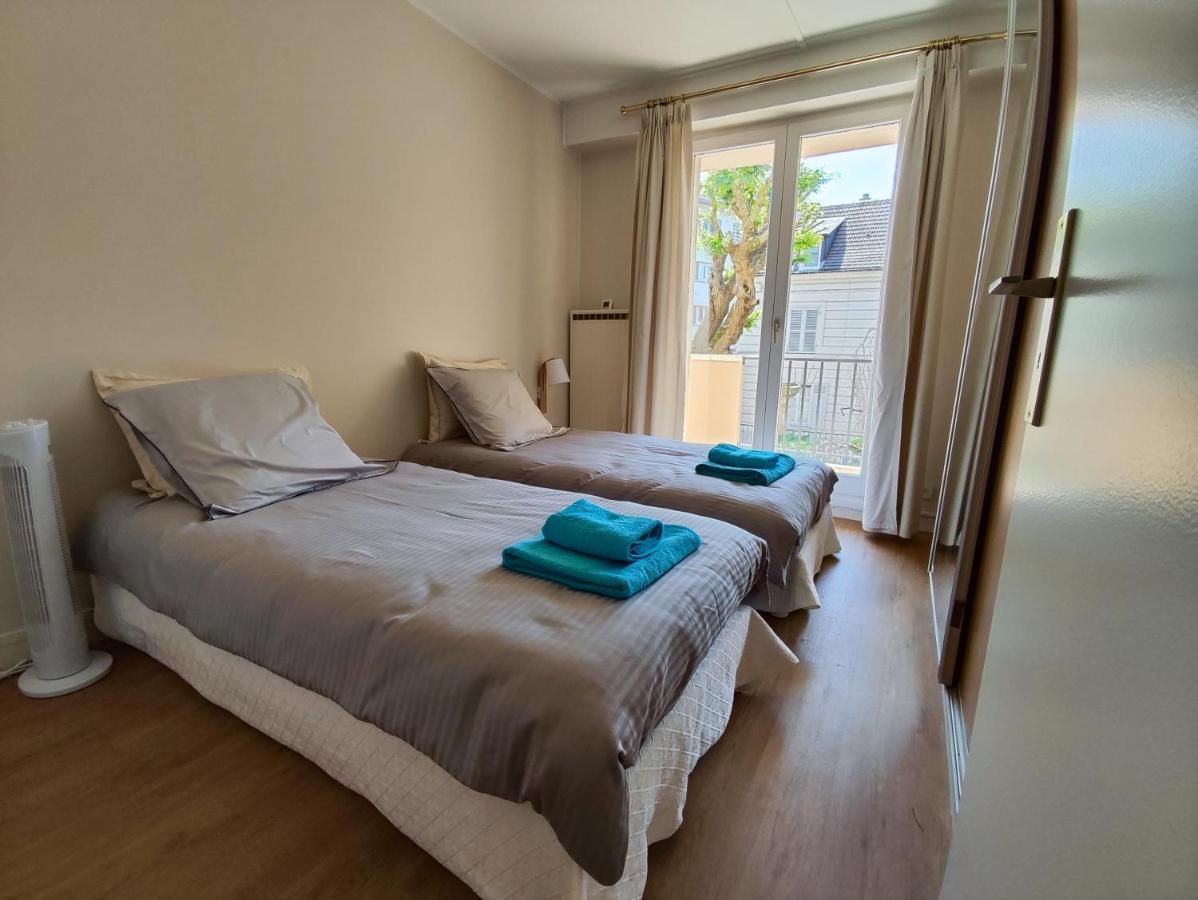 Tres Belle Appartement Lumineuse Spacieux ช็องตียี ภายนอก รูปภาพ
