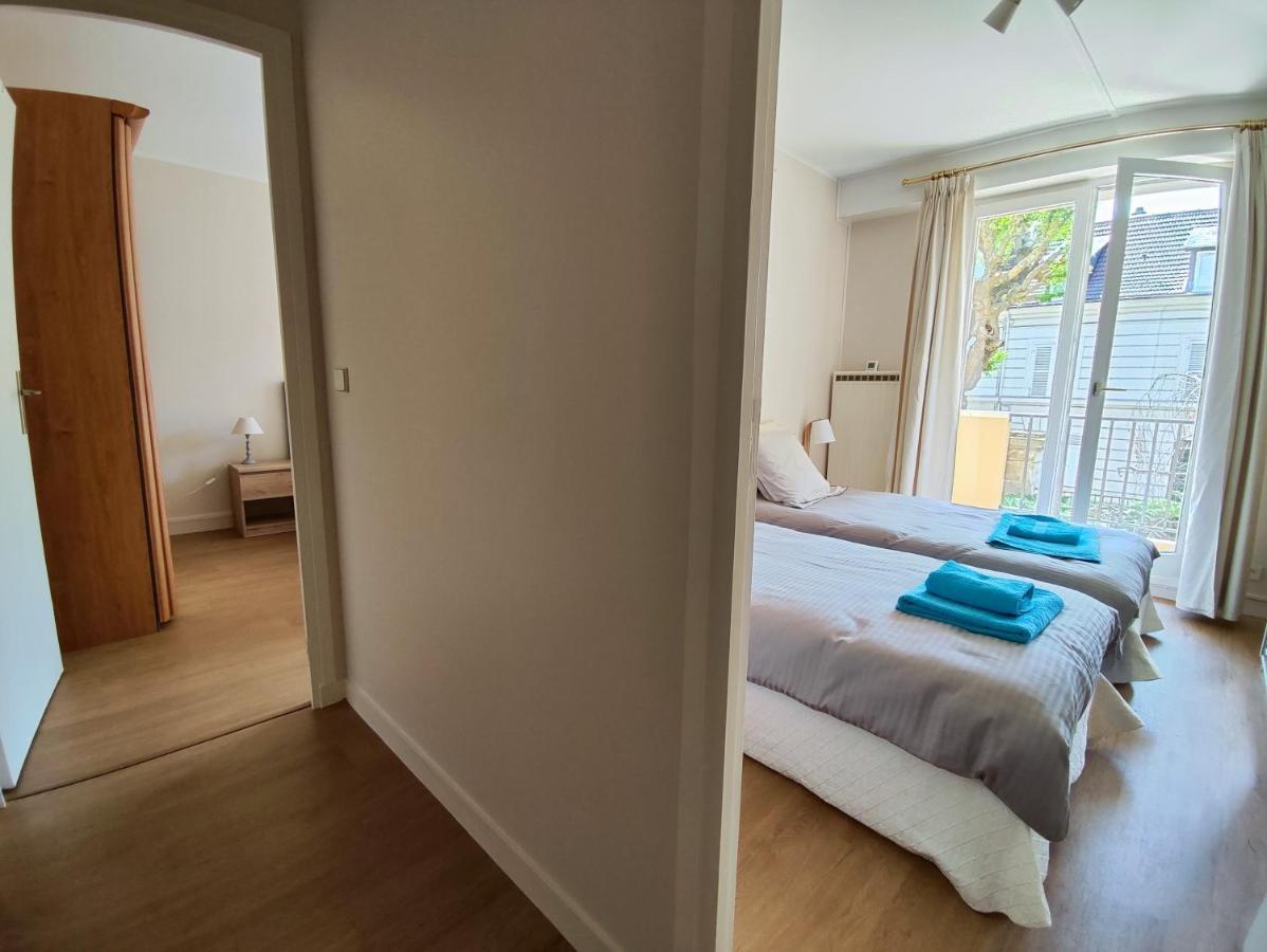 Tres Belle Appartement Lumineuse Spacieux ช็องตียี ภายนอก รูปภาพ